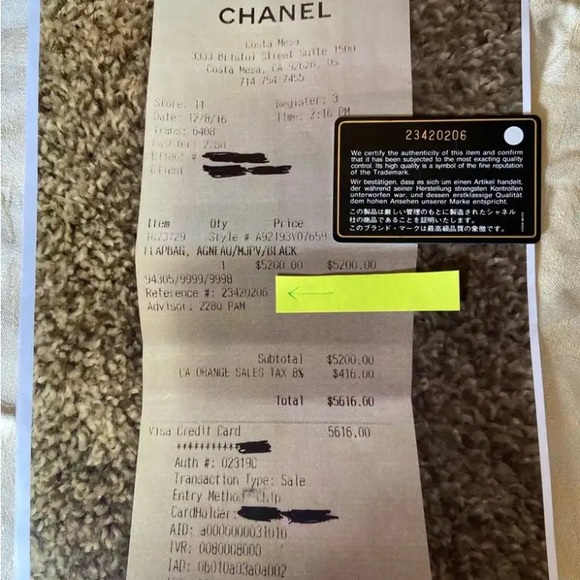 Chanel Medium Boy Bag (new medium). - Picture 3 of 10